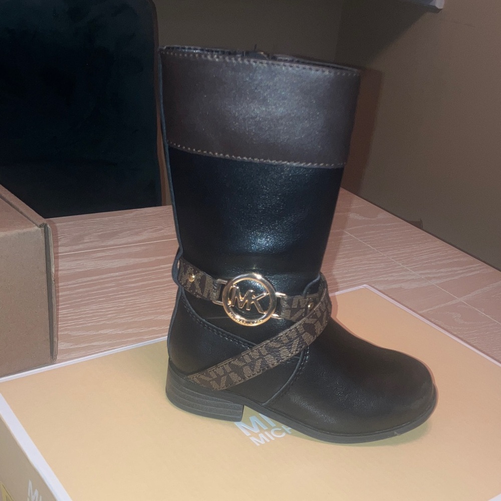 Toddler Michael Kors Black and Brown Logo Strap Boots